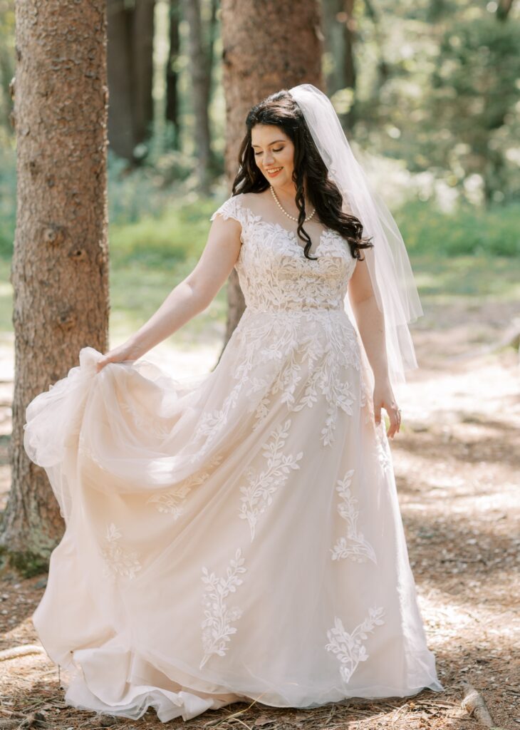 Bride portrait with veil													